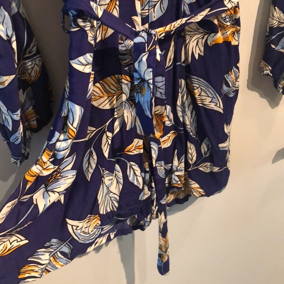 Vintage Bazaar Floral Romper - Picture 5 of 7